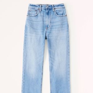 Ultra High Rise Ankle Straight Jean Color: Light